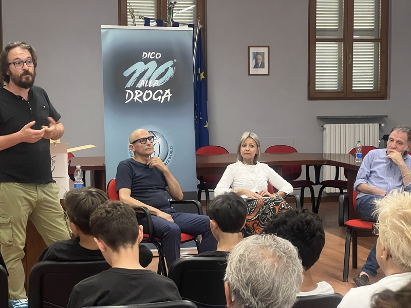 Dipendenze giovanili: a Carpignano Sesia un incontro con ragazzi, genitori e sport